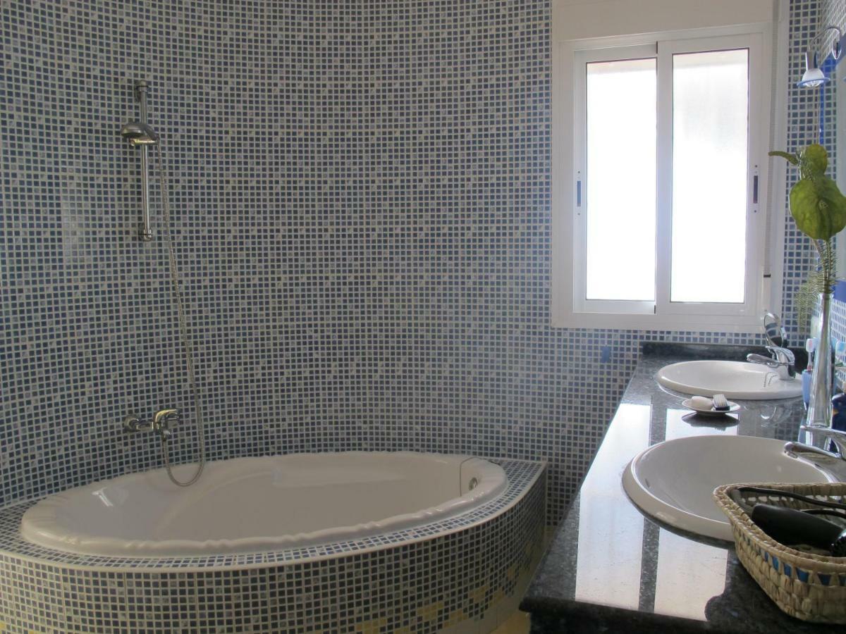Villa Camakini With Heated Pool And Sea View Arenas  Dış mekan fotoğraf
