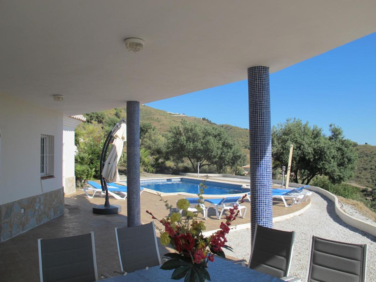 Villa Camakini With Heated Pool And Sea View Arenas  Dış mekan fotoğraf